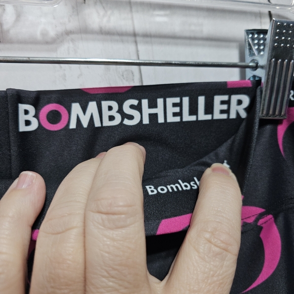 NWOT Bombsheller Black Pink Print Activewear Pants Leggings Size 4XL USA Made. - Picture 4 of 6